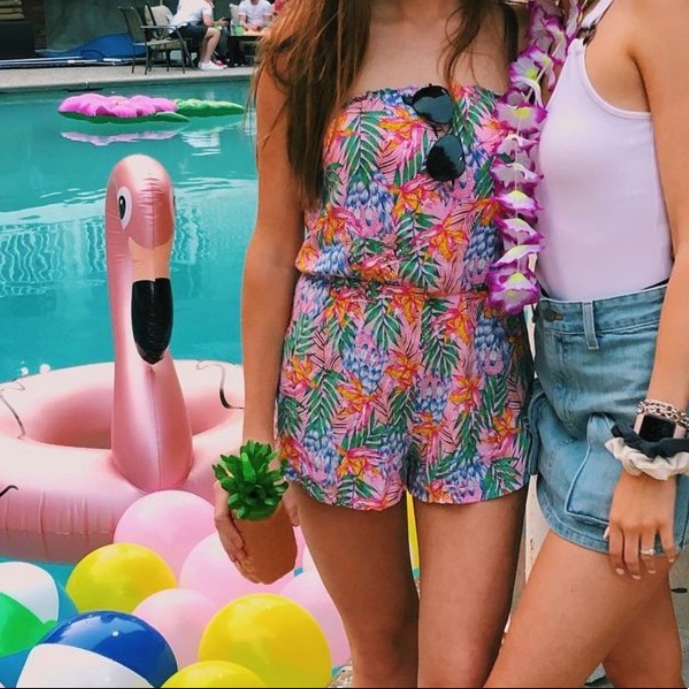 Hawaiian romper